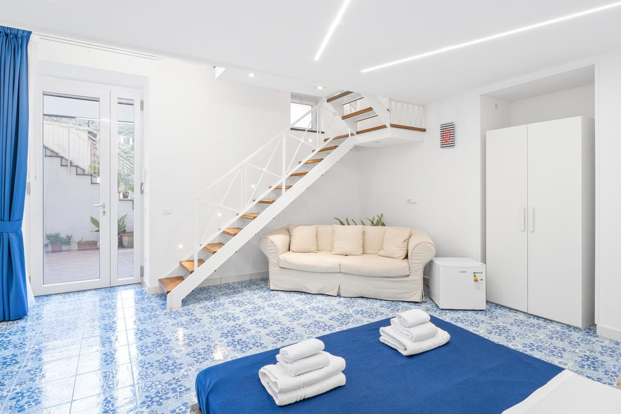 Luxe Minimal Duplex, Amalfi Coast - Airhome Вико-Экуенсе Экстерьер фото