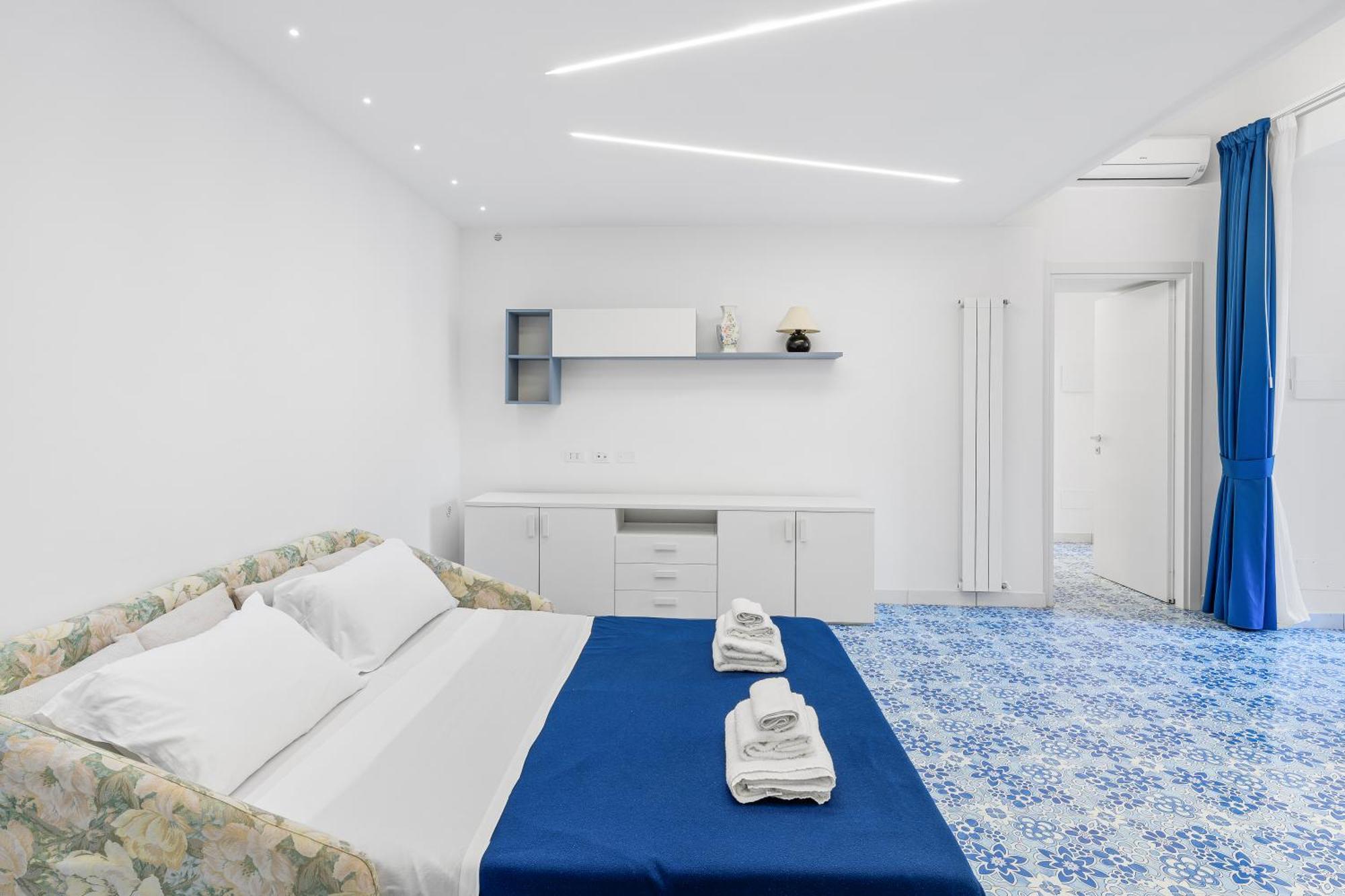 Luxe Minimal Duplex, Amalfi Coast - Airhome Вико-Экуенсе Экстерьер фото